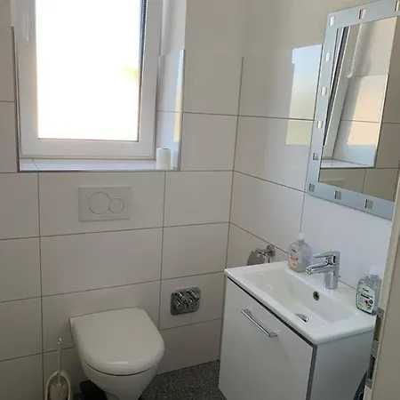 بيت ضيافة Doppelzimmer In Ferienwohnung كنزنغن