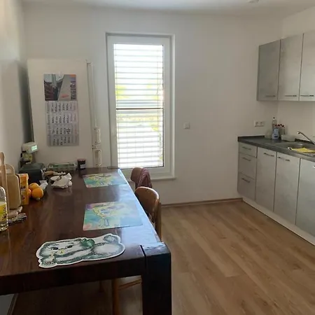 Doppelzimmer In Ferienwohnung